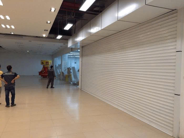 Công trình thi công lắp đặt mới cửa cuốn tiệm bác Tư – Quận Phú Nhuận, Hồ Chí Minh