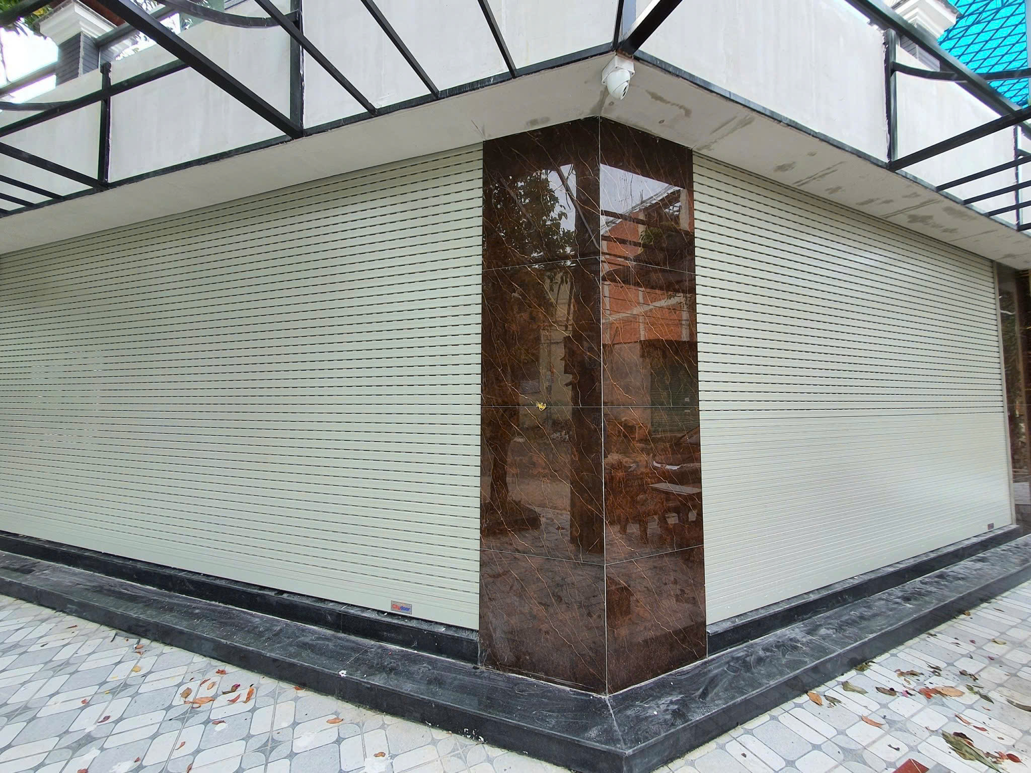 Cửa cuốn nhôm khe thoáng Công Nghệ Đức